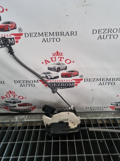 Broasca usa dreapta spate VW Golf VII Variant cod piesa : 5K4839016Q