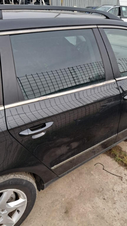 Broasca usa dreapta spate VW Passat B6 an 2007