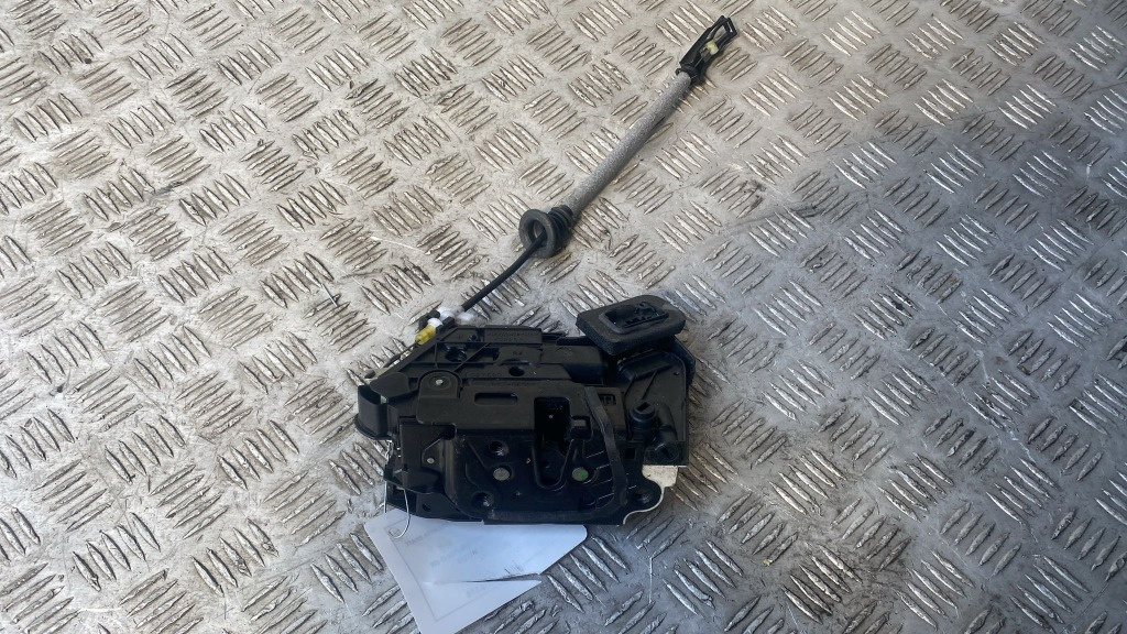 Broasca usa dreapta spate VW Polo 6R AN 2017 COD 5K4839016F