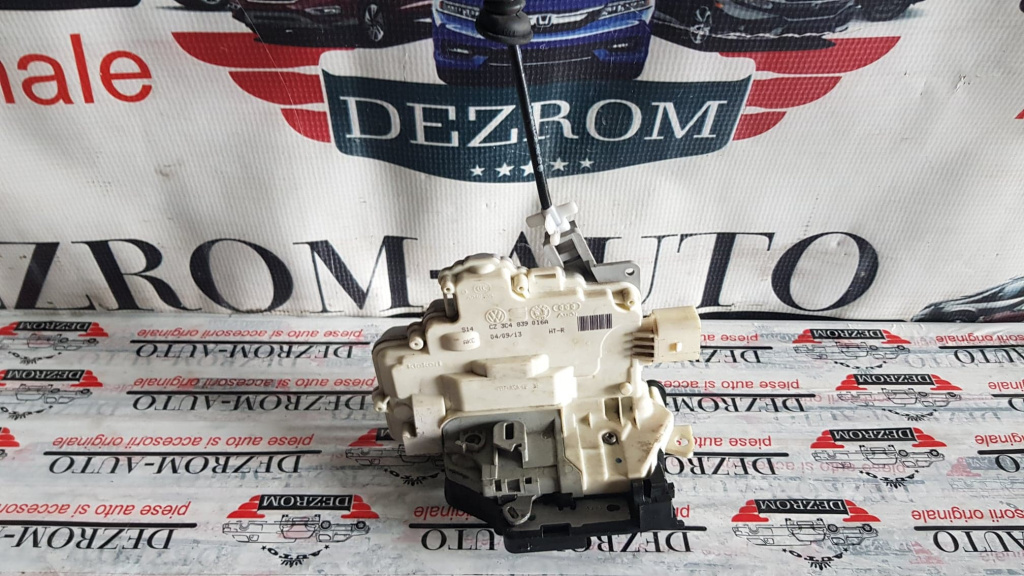 Broasca usa dreapta spate VW Tiguan cod piesa : 3c4839016a
