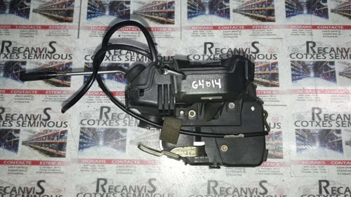 Broasca usa fata dreapta MERCEDES-BENZ Class C 203 720 04 35 / 2037200435203 720 04 35 / 2037200435