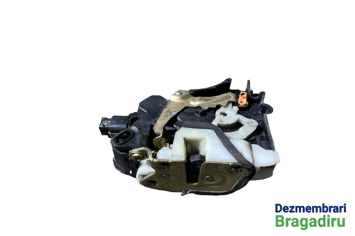 Broasca usa fata dreapta Mitsubishi Outlander [2001 - 2008] Crossover 2.4 AT 2WD (160 hp)