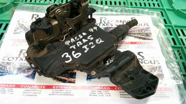 Broasca usa fata dreapta VOLKSWAGEN PASSAT 3B08378673B0837867