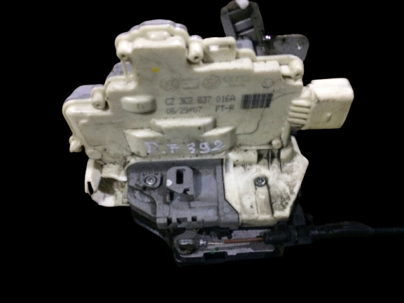 Broasca usa fata dreapta Volkswagen VW Passat B6 [2005 - 2010] wagon 5-usi 2.0 TDI MT (140 hp)