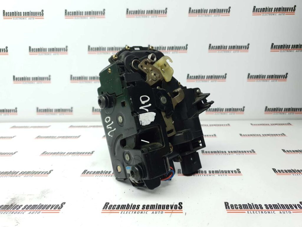 Broasca usa fata stanga SEAT LEON 3B0837015Q3B0837015Q