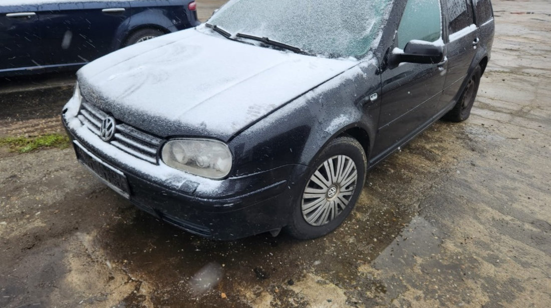 Broasca usa fata Volkswagen Golf 4 combi an 2004