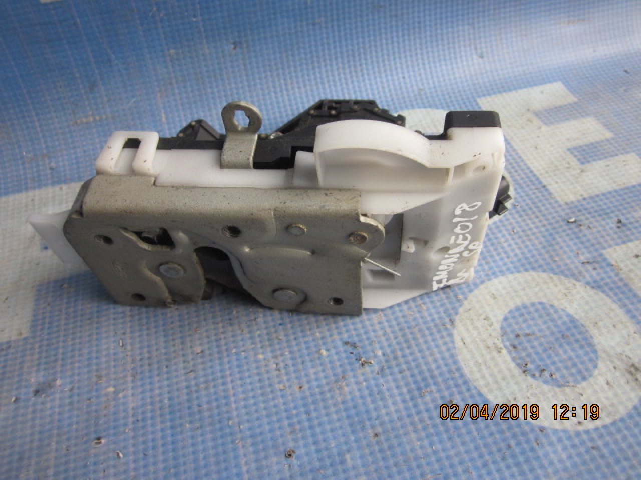 Broasca usa Ford Mondeo; 2S4AA26413 // 2S4AA26412 (spate)
