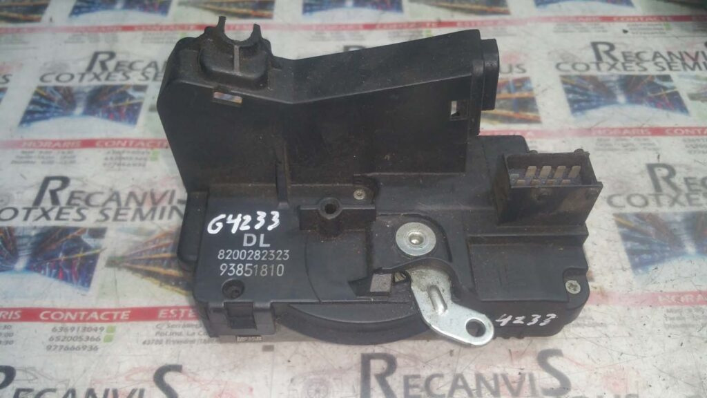 Broasca usa OPEL VIVARO 8200282323 / 938518108200282323 / 93851810