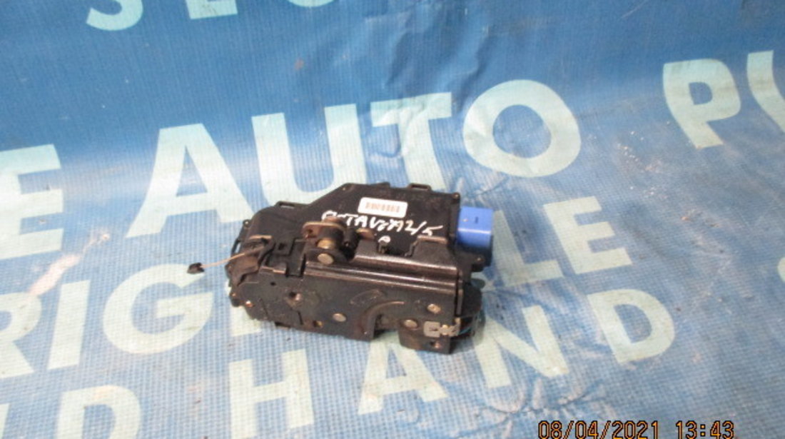 Broasca usa Skoda Octavia 2; 7L0839015 // 7L0839016 (spate)