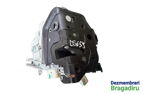 Broasca usa spate dreapta 8K0839016C Audi A4 B8/8K [2007 - 2011] Sedan 4-usi 2.0 TDI multitronic (14...