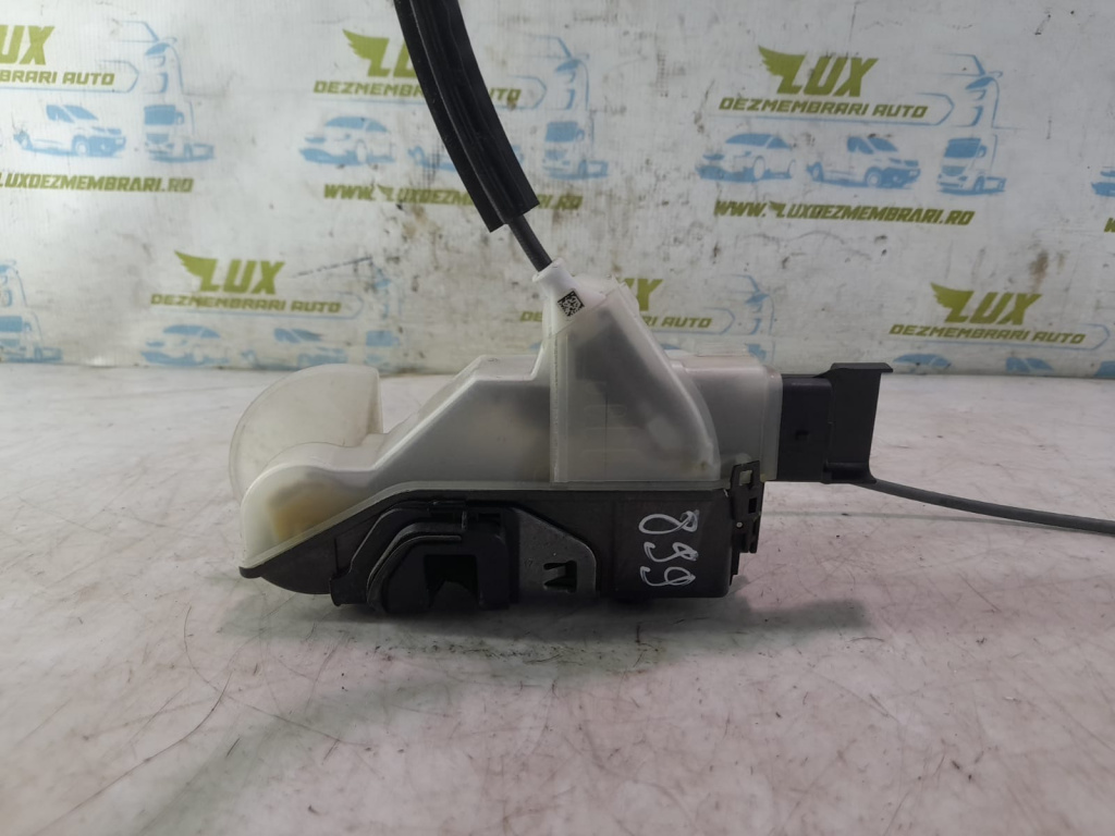Broasca usa stanga fata 16942676 Peugeot 3008 2 [2016 - 2020] 1.6 hdi BH01