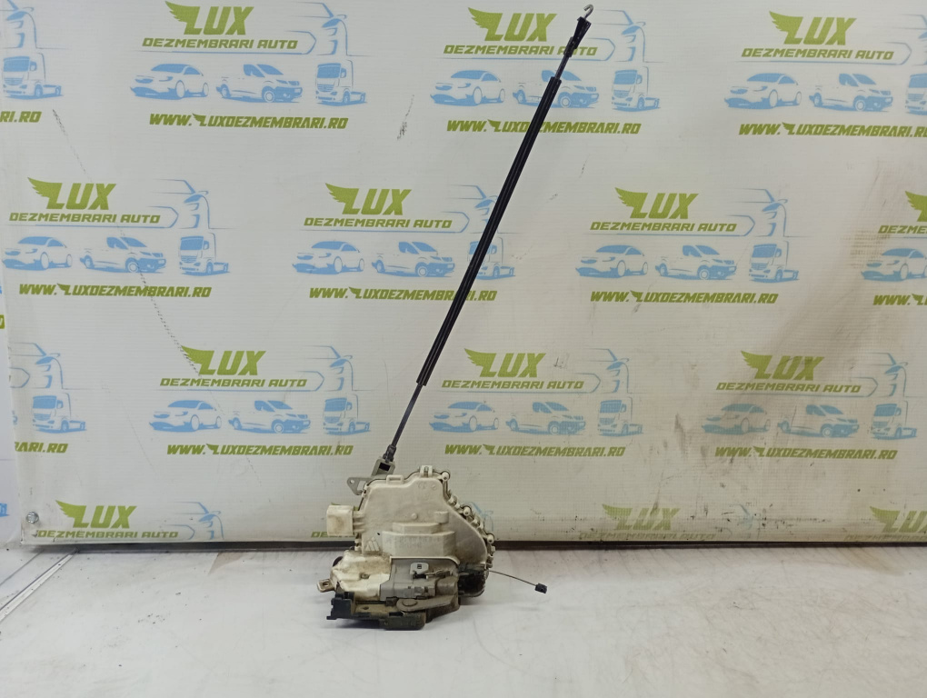 Broasca usa stanga fata 1p1837015b Seat Leon 2 1P [facelift] [2009 - 2012] 1.6 tdi CAY