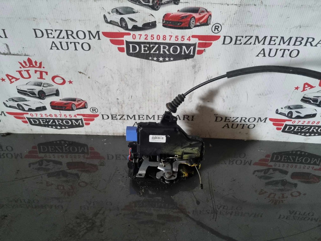 Broasca usa stanga fata 3D1837015AP VW Jetta Mk5