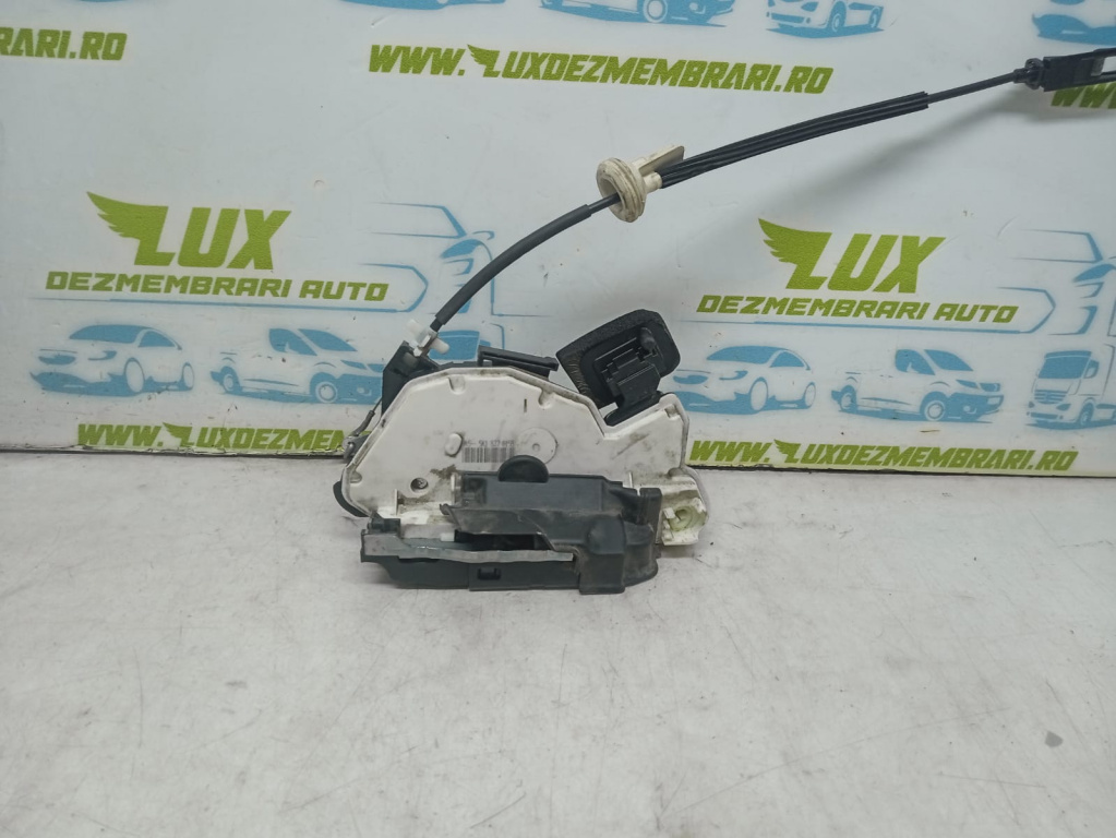 Broasca usa stanga fata 5k1837015b Volks