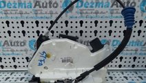 Broasca usa stanga fata 5N2837015A, Volkswagen Pas...