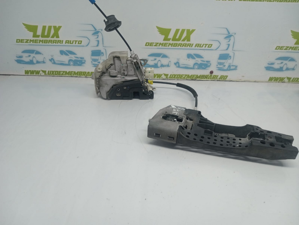 Broasca usa stanga fata 8j1837015 Audi A1 8X [2010 - 2014]