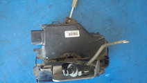 Broasca usa stanga fata audi a4 b6 4b1837015g