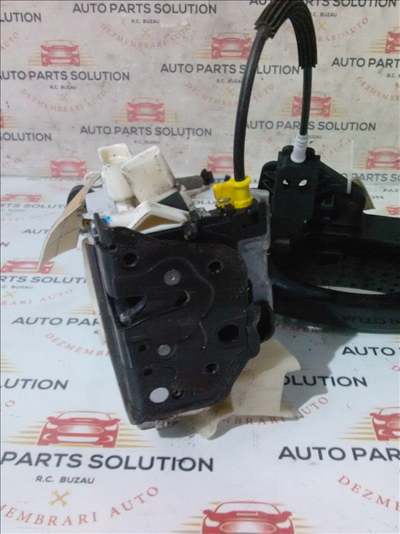 Broasca usa stanga fata AUDI A6 3.0 TDI an fabr. 2013