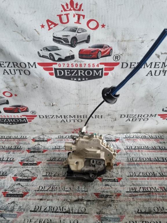 Broasca usa stanga fata Audi Q5 8R cod piesa : 8J1837015C