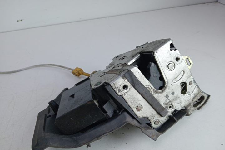 Broasca usa stanga fata BMW Seria 5 E39 [facelift] [2000 - 2004]