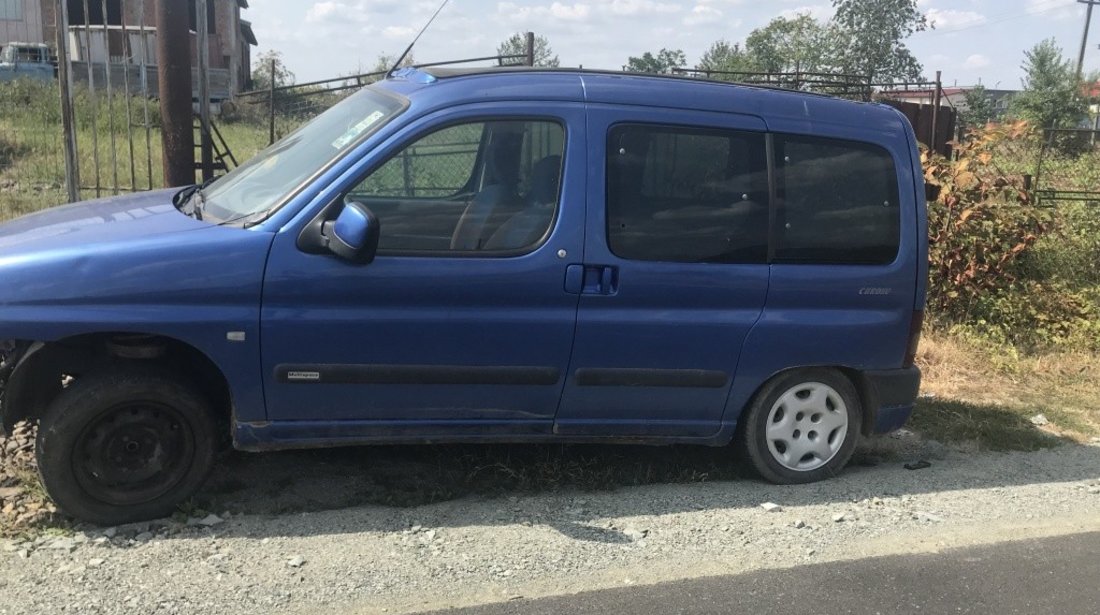 Broasca usa stanga fata Citroen Berlingo 2002 monovolum 2.0hdi