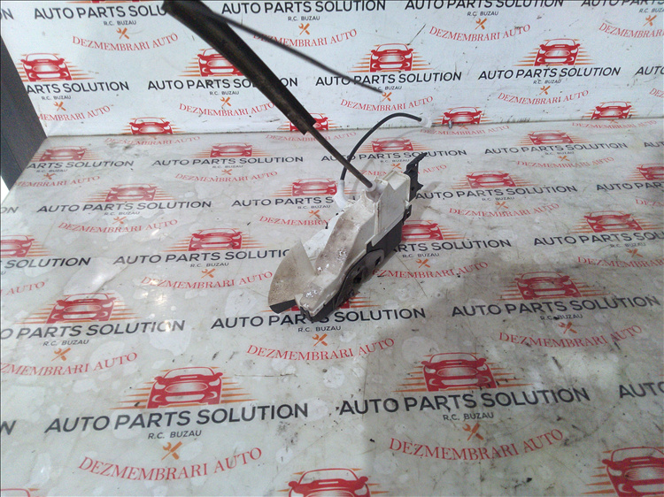 Broasca usa stanga fata CITROEN BERLINGO an fabr. 2013