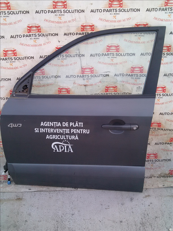 Broasca usa stanga fata HYUNDAI TUCSON 2.0 D an fabr. 2008