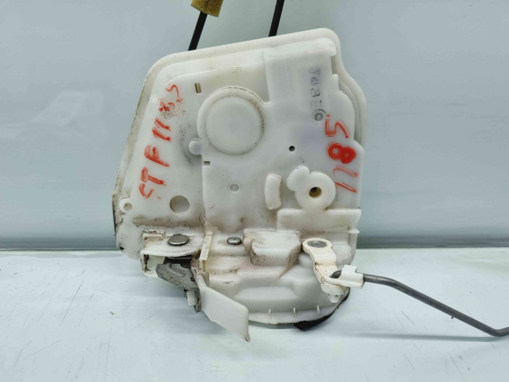 Broasca usa stanga fata MAZDA 3 Sedan (BL) [Fabr 2008-2013] OEM