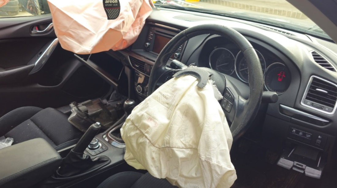 Broasca usa stanga fata Mazda 6 2013 berlina 2.2 SHY1