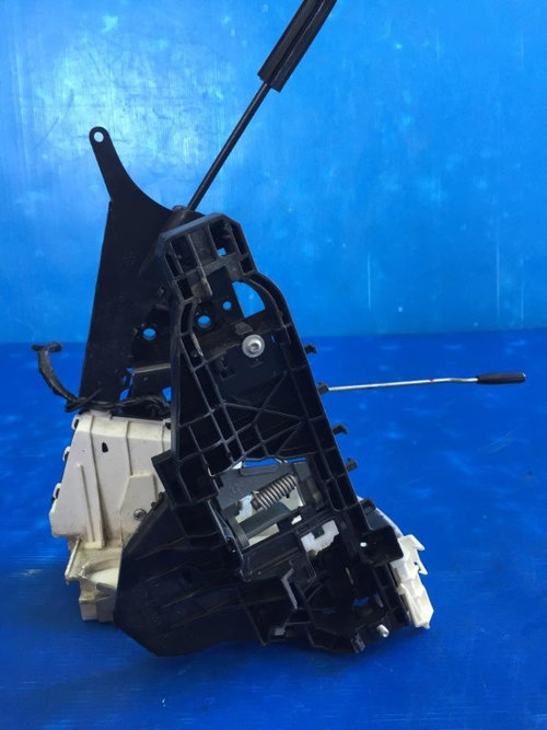 Broasca usa stanga fata Mercedes A Class w169 2005