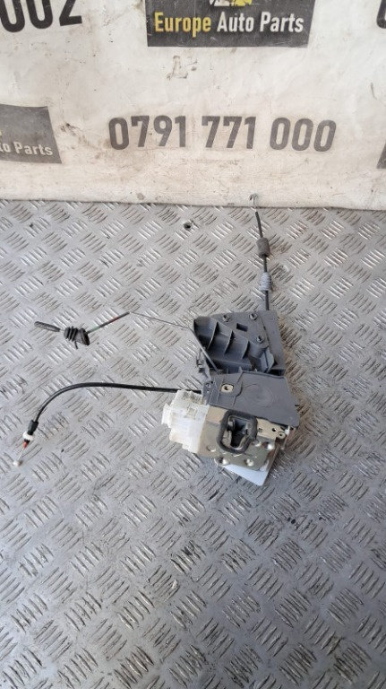 Broasca usa stanga fata Mercedes R-Class W251 3.0 CDI cod A1697202535