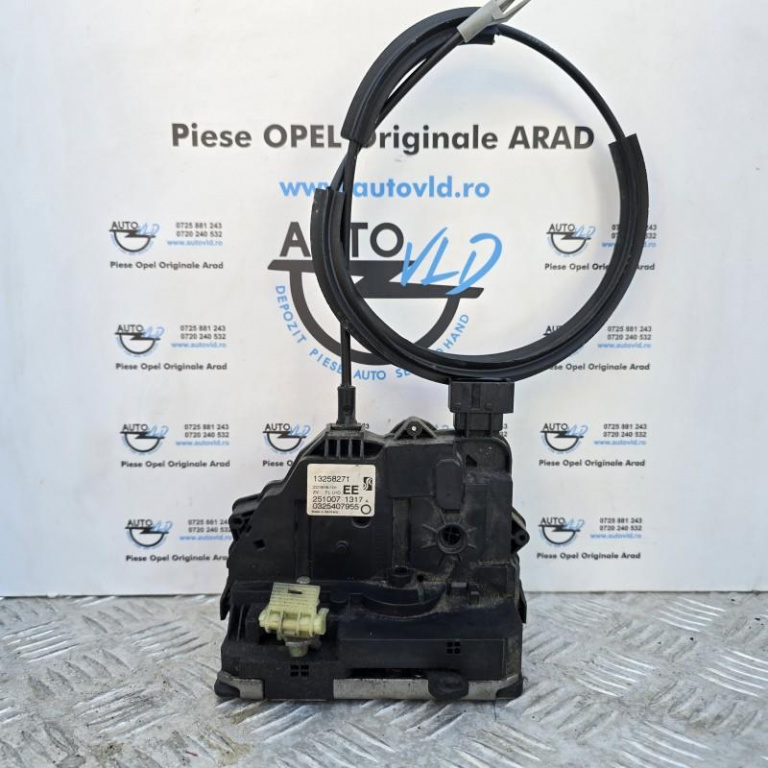 Broasca usa stanga fata Opel Corsa D 2006-2010 13258271 EE