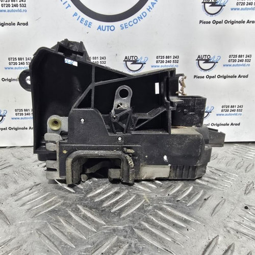 Broasca usa stanga fata Opel Vectra C 2002-2005 13210769 QQ
