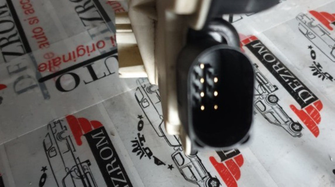 Broasca usa stanga fata originala VW Amarok cod piesa : 5n1837015c