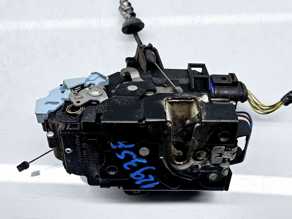 Broasca usa stanga fata Skoda Octavia 2 (1Z3) [Fabr 2004-2013] 3D1837015AB
