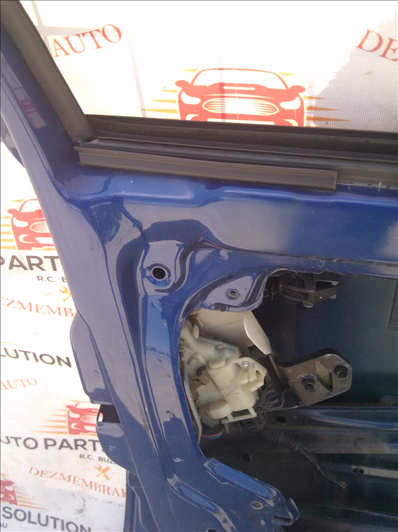 Broasca usa stanga fata SKODA SUPERB an fabr. 2006