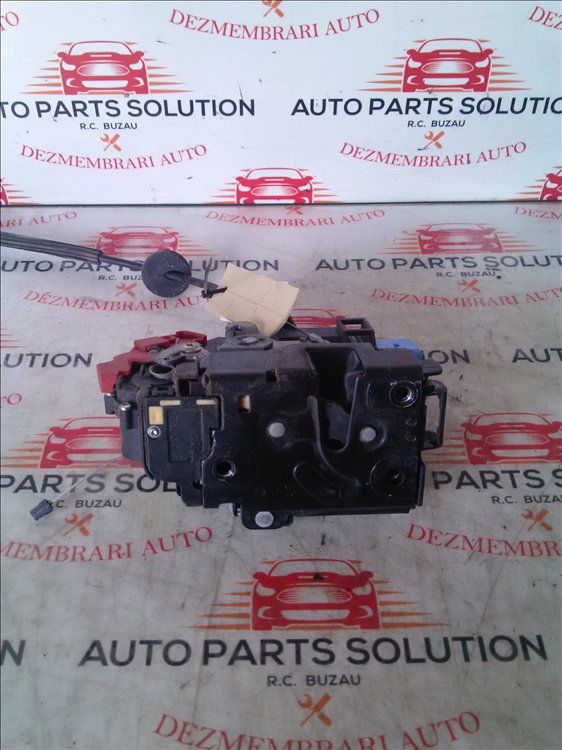 Broasca usa stanga fata VOLKSWAGEN GOLF 6 BREAK