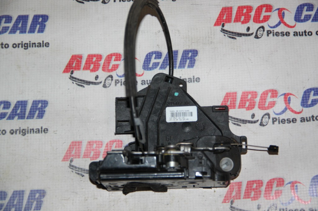 Broasca usa stanga fata VW Polo 9N 2002-2009 cod: 3B1837015AN