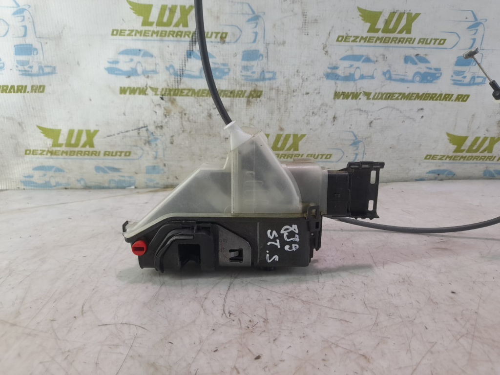 Broasca usa stanga spate 16943628 Peugeot 3008 2 [2016 - 2020] 1.6 hdi BH01