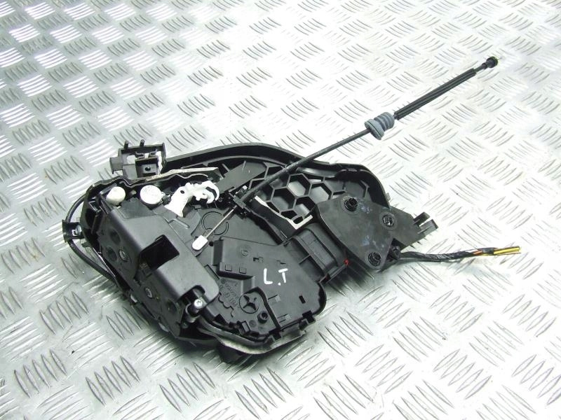 Broasca usa stanga spate 30699111 Volvo 
