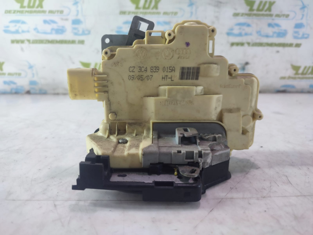 Broasca usa stanga spate 3C4839015A Volkswagen VW Tiguan 5N [2007 - 2011] 2.0 tdi CBAB