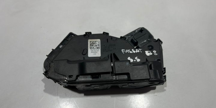 Broasca usa stanga spate 5NA839015D Volkswagen VW Passat B8 [2014 - 2020]