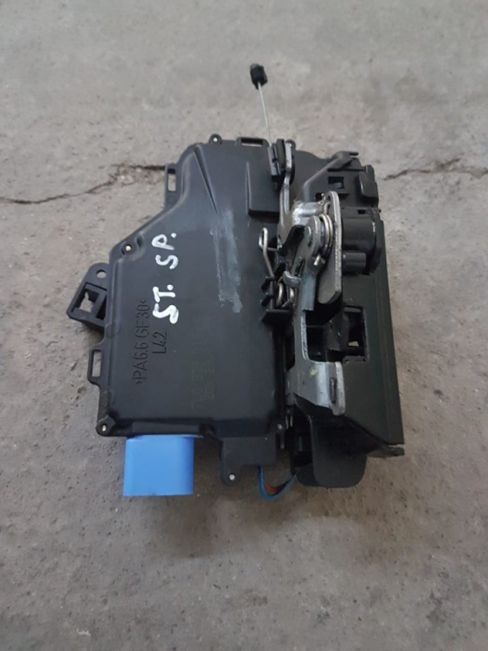 Broasca usa stanga spate 7l0839015d vw jetta III