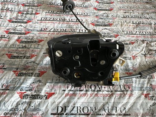 Broasca usa stanga spate AUDI A3 Sportback (8VA, 8VF) S3 2.0 quattro 300 cai cod: 8K0839015C