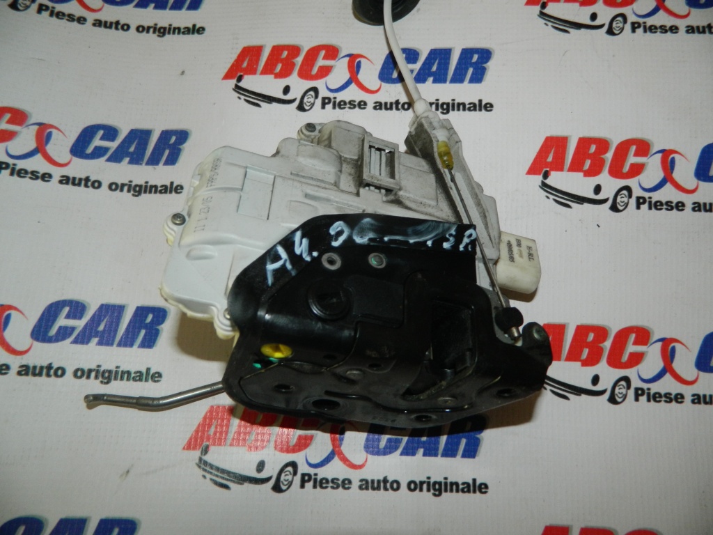 Broasca usa stanga spate Audi A4 B5 8E cod: 8E0839015AA model 1997
