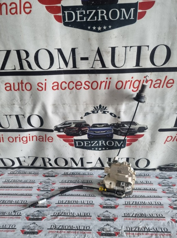 Broasca usa stanga spate Audi A5 B8 Coupe cod piesa : 8K0839015E