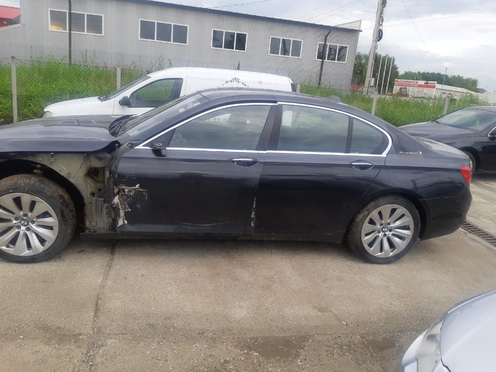 Broasca usa stanga spate BMW F01 2011 berlina 4.4i