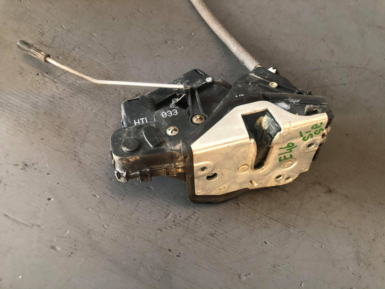 Broasca usa stanga spate bmw seria 3 e46