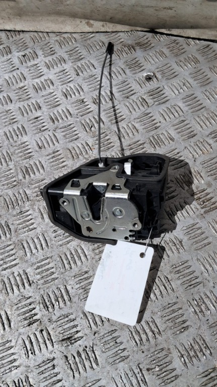 Broasca usa stanga spate BMW Seria 3 F34 an 2014 cod 7202147