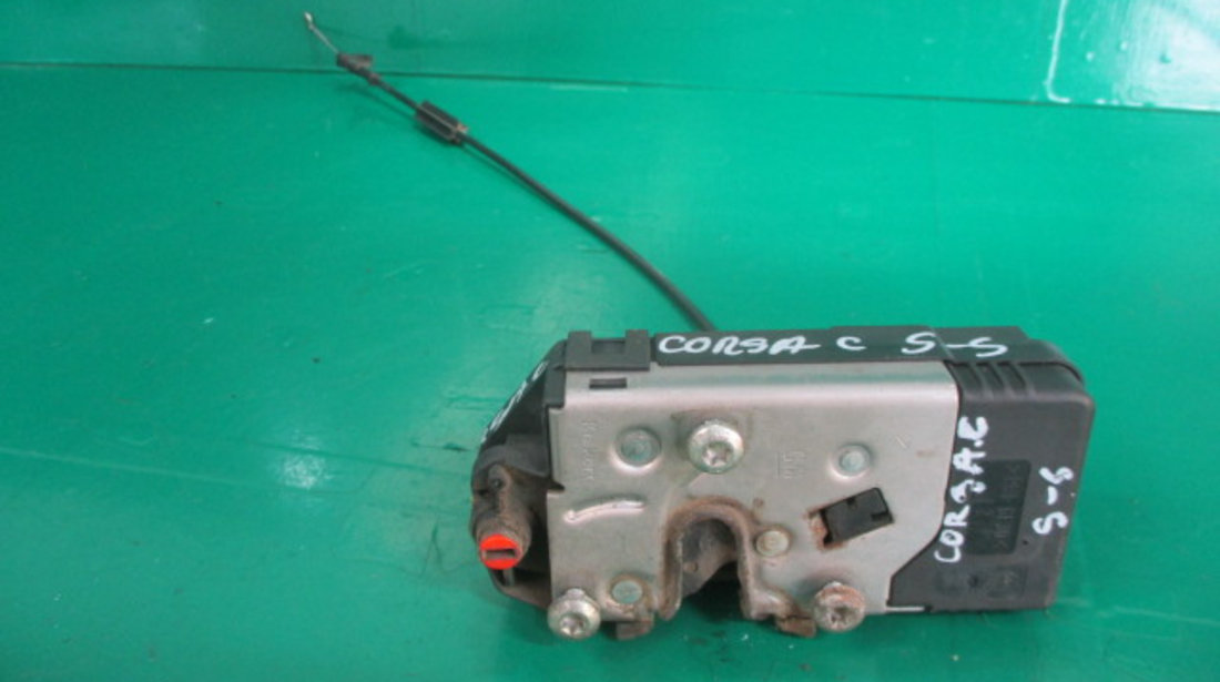 BROASCA USA STANGA SPATE COD 13154793 OPEL CORSA C FAB. 2000 – 2009 ⭐⭐⭐⭐⭐